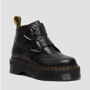 doc marten platform boots with heart button detail!